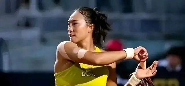 郑钦文复出首秀出彩，新疆男篮主场小胜波士顿凯尔特人，豪取8连胜的简单介绍